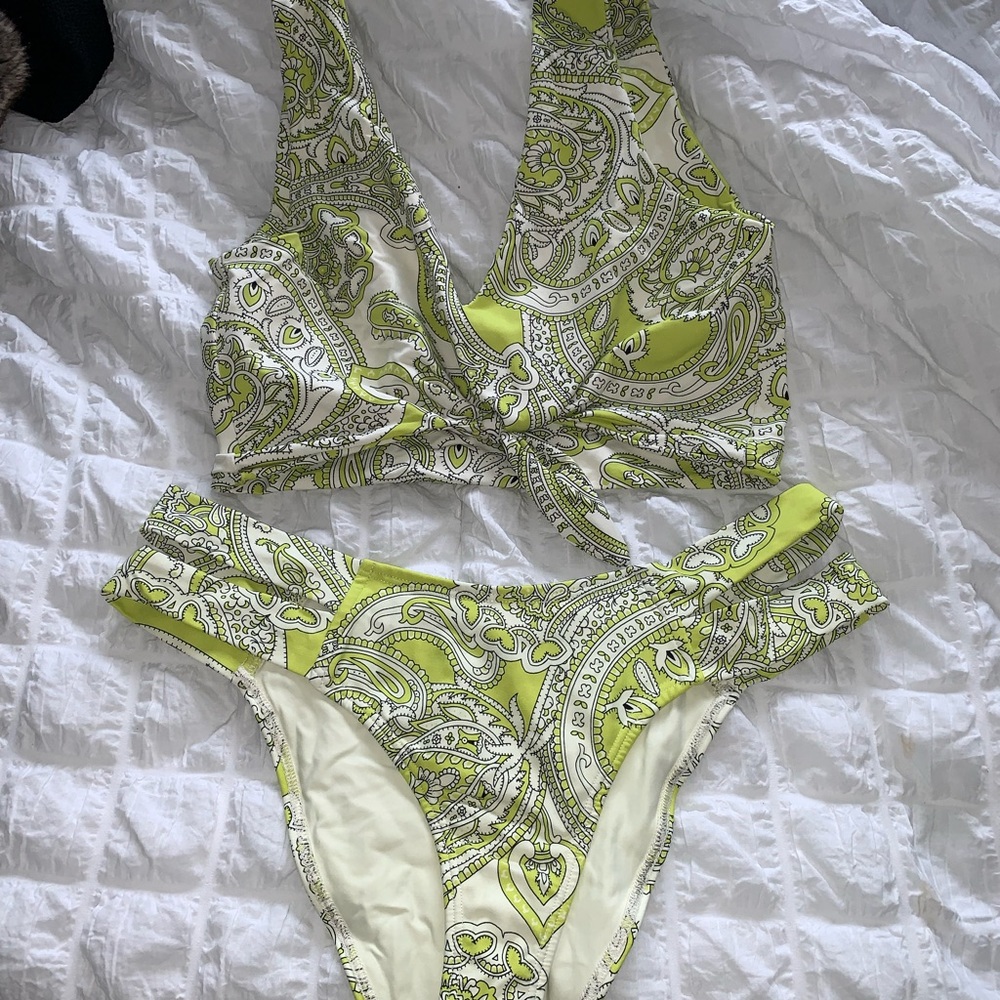 Montce bathing suit